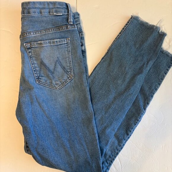 MOTHER Denim - MOTHER Jeans High Waisted Looker Jeans Ankle Fray size 26